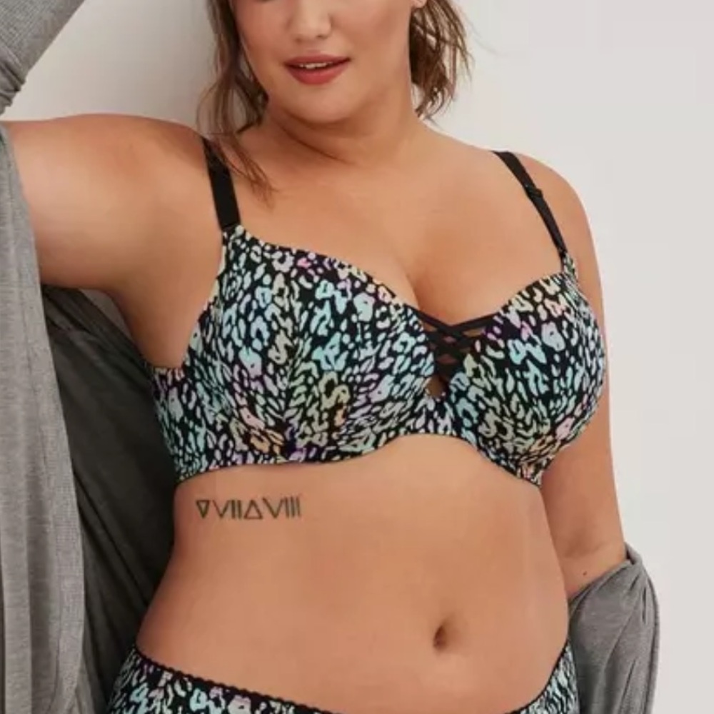 Torrid XO Plunge Push-Up Bra Sweeping Leopard Animal Print Size 40 DDD - Picture 4 of 10
